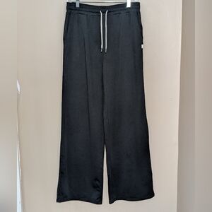 Vuori Halo Essential Wideleg Pant Dream Knit Grey Heather Size Medium